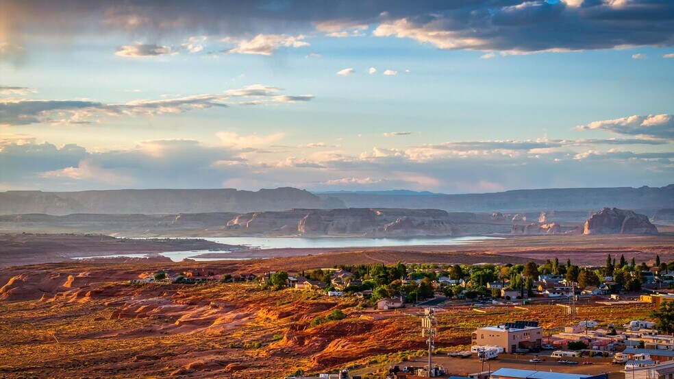 More Photos Of 150 N Lake Powell Blvd, Page Hotel For Sale