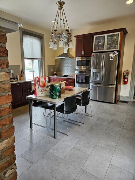 More Photos Of 511 N New St, Bethlehem Office Residential For Sale