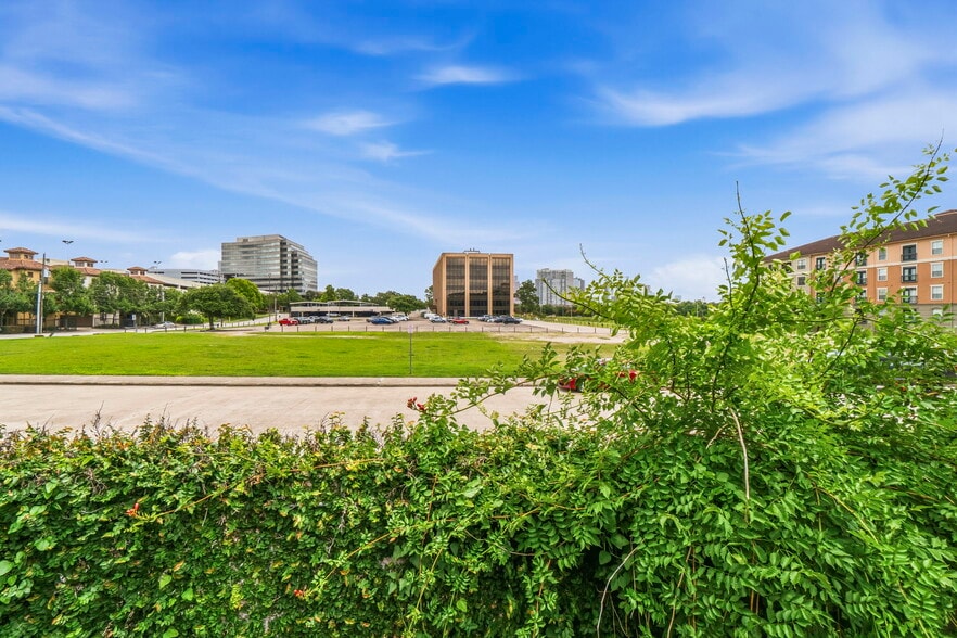More Photos Of 4018 Dickson St, Houston Land For Sale