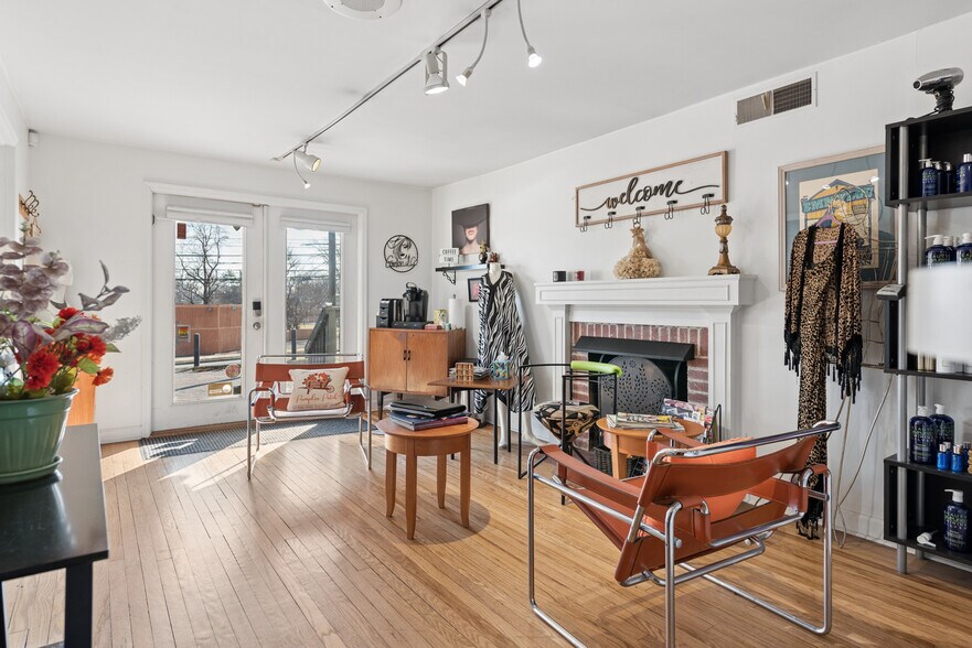 More Photos Of 2799 Bransford Ave, Nashville Office For Sale