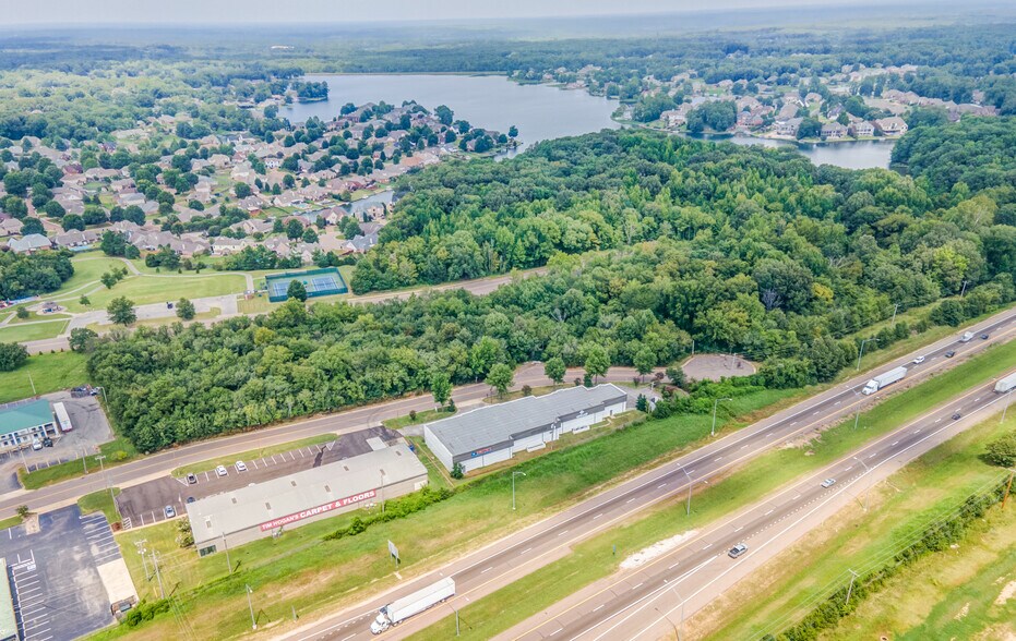 More Photos Of 9875 Huff N Puff Rd, Lakeland Freestanding For Lease