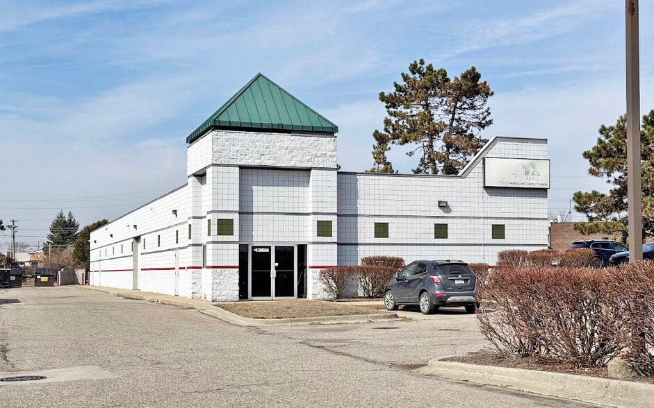 Primary Photo Of 4357-4359 Highland Rd, Waterford Industrial For Lease
