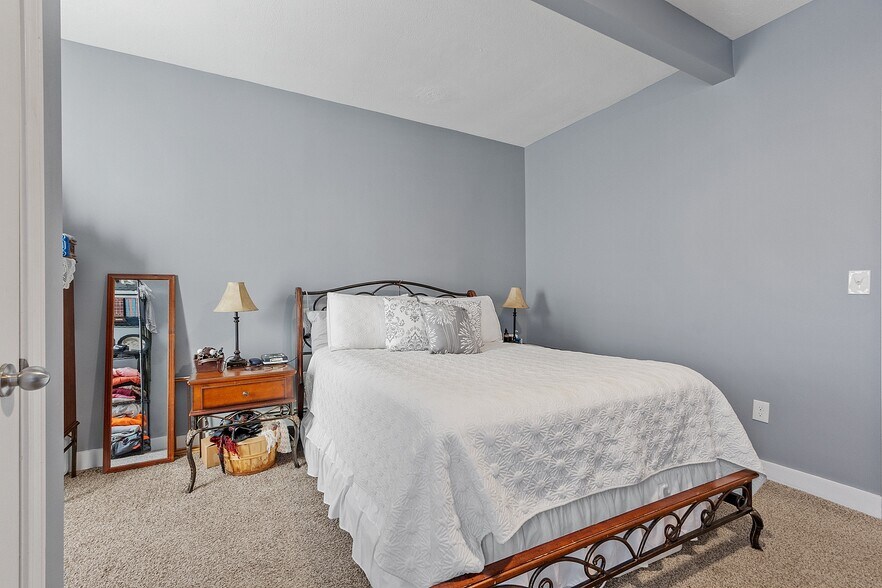 More Photos Of 122 Laurel St, Fitchburg Multifamily For Sale