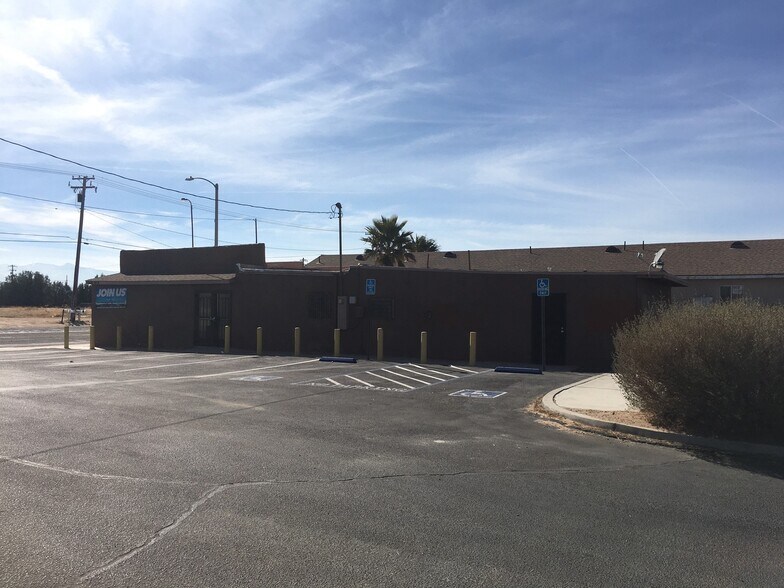 More Photos Of 11328 Bartlett Ave, Adelanto Office For Lease