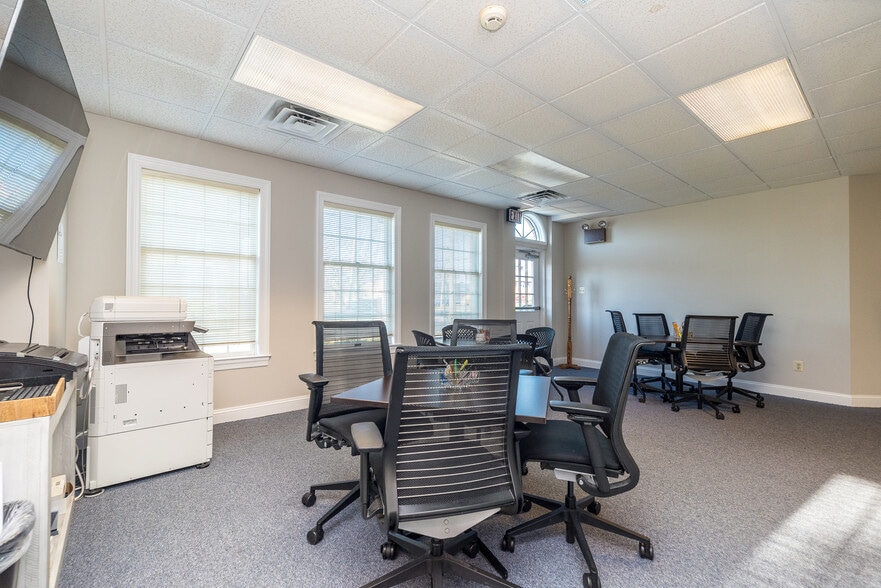More Photos Of 600 E Main St, Lansdale Office Residential For Sale