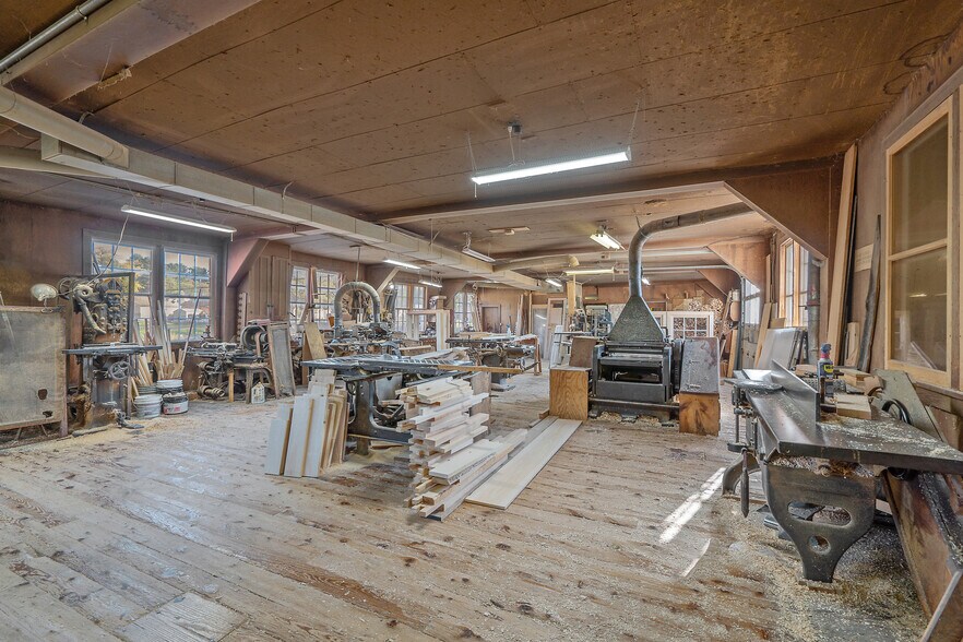 More Photos Of 9762 S Bridge St, Croghan Lumberyard For Sale