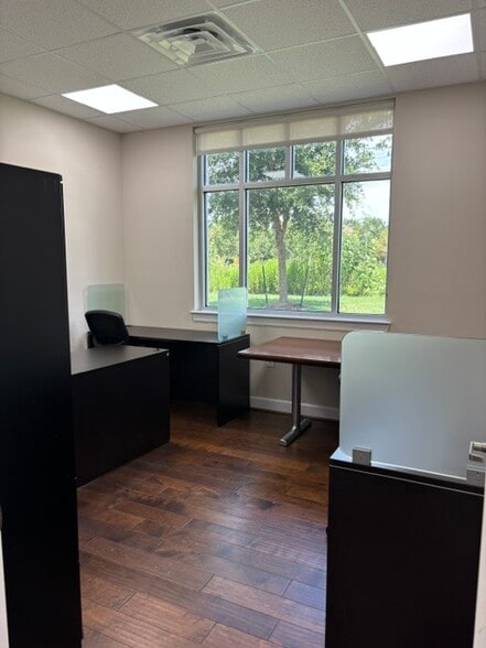 More Photos Of 1526 Katy Gap Rd, Katy Medical For Sale