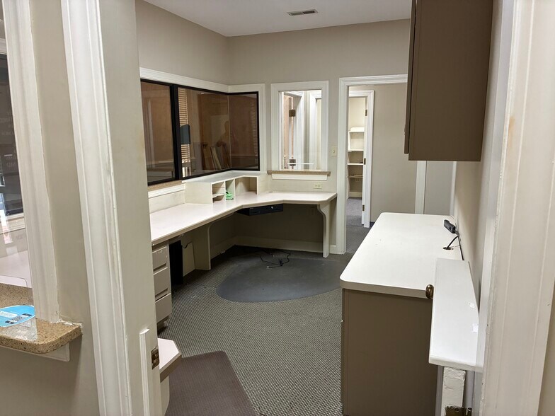 More Photos Of 1134 N Road St, Elizabeth City Medical For Lease