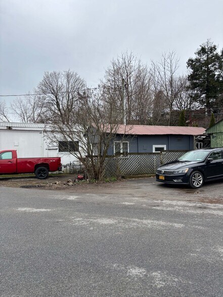 More Photos Of Canal Street, Schuylerville Manufactured Housing Mobile Home Park For Sale
