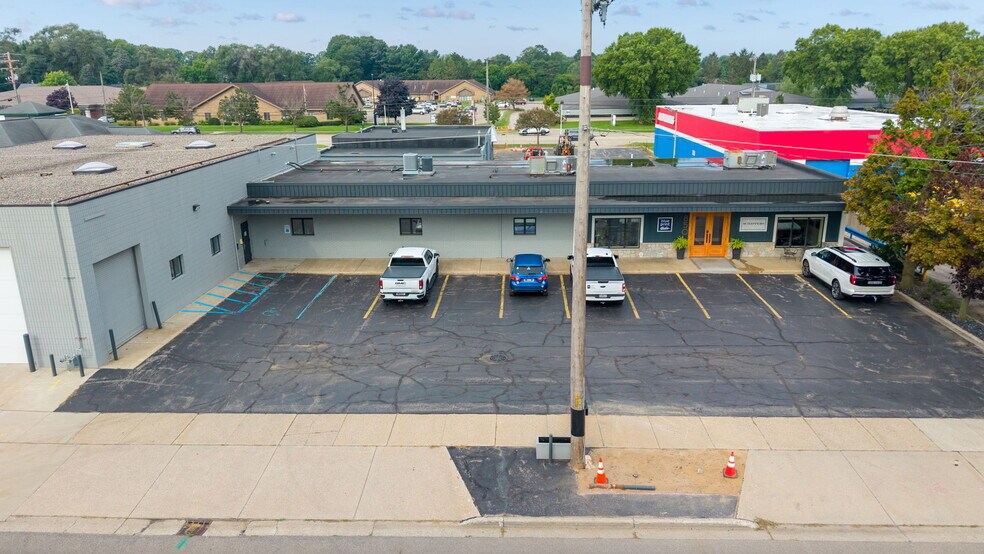 More Photos Of 850 Maple Ave, Holland Industrial For Sale