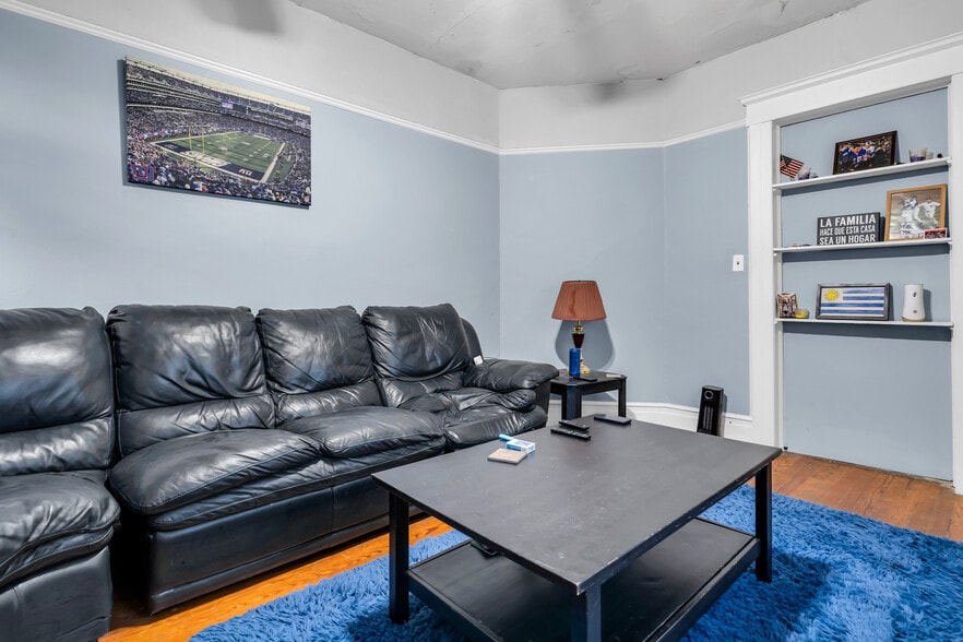 More Photos Of 45 Freeman St, West Orange Bar For Sale