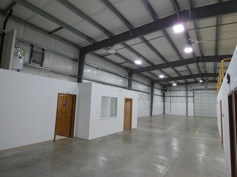 More Photos Of 281 W Business Park Loop, Shelton Warehouse For Lease