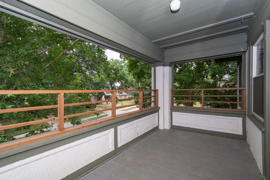 More Photos Of 5331 Charlotte St, Kansas City Apartments For Sale