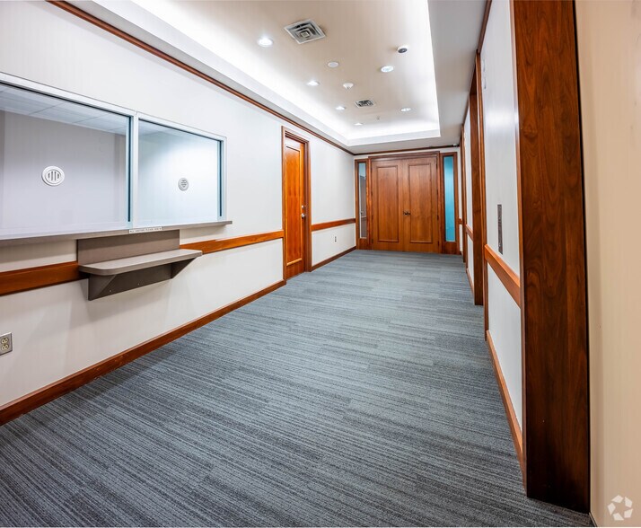 More Photos Of 7501 Boulder View Dr, North Chesterfield Unknown For Lease