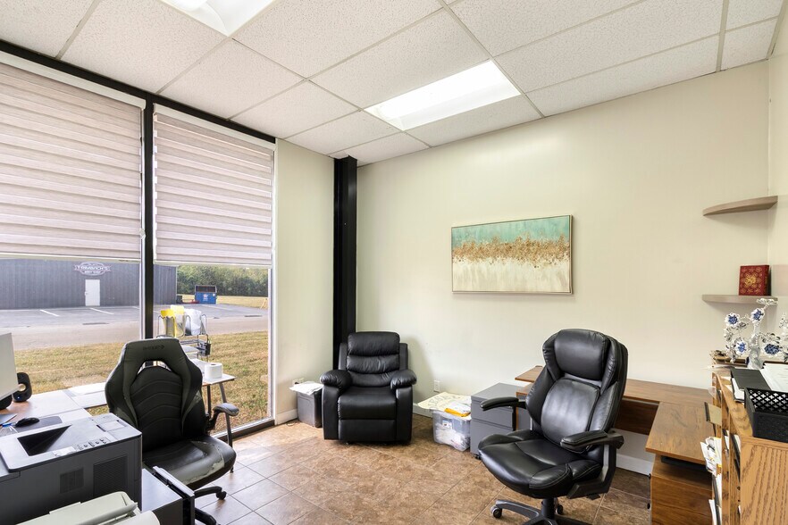 More Photos Of 4365 Gibson Dr, Tipp City Warehouse For Sale