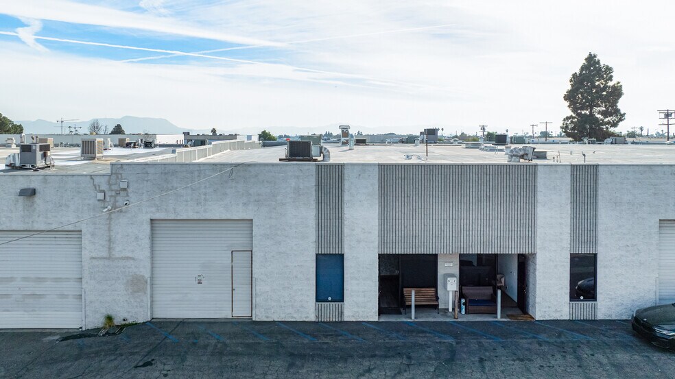 More Photos Of 8010 Wheatland Ave, Sun Valley Manufacturing For Sale