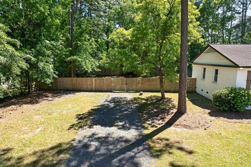 More Photos Of 1120 Central Ave, Summerville Office For Sale