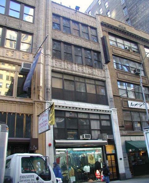 Primary Photo Of 56 W 39th St, New York Office For Lease