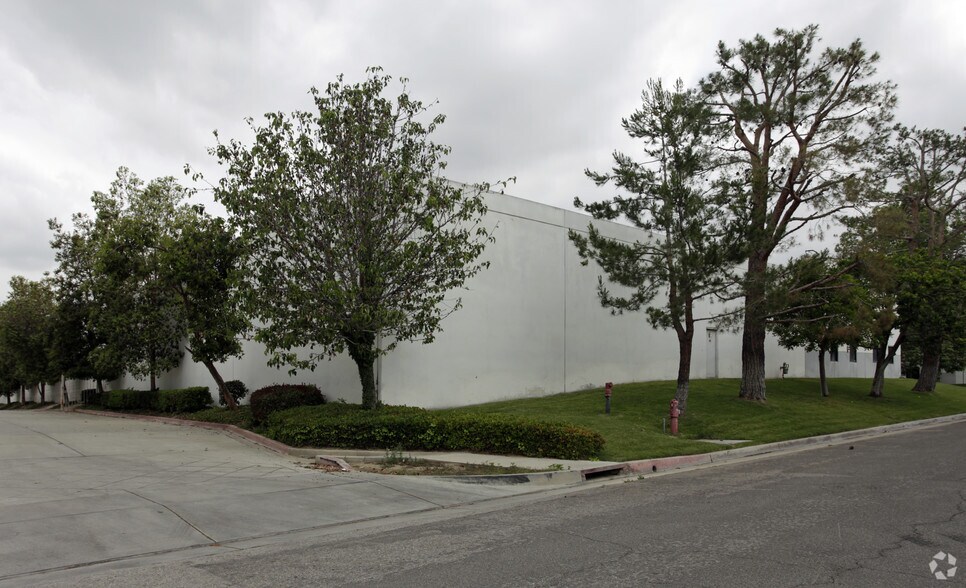 More Photos Of 8576 Red Oak St, Rancho Cucamonga Warehouse For Lease