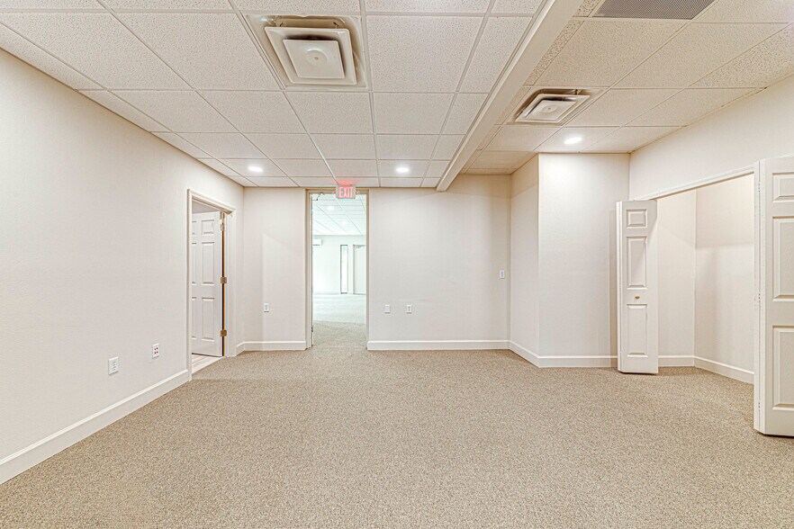 More Photos Of 2803 S Bay St, Eustis Medical For Sale