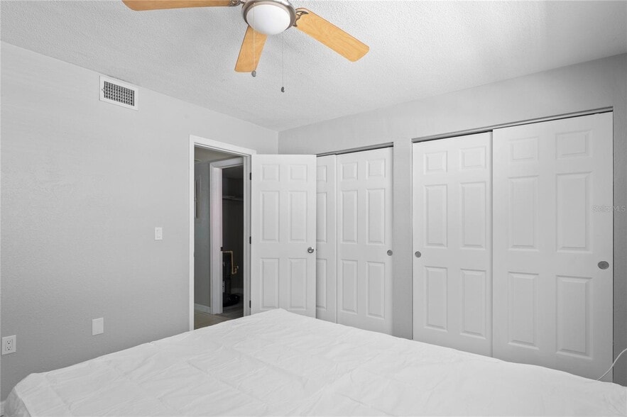 More Photos Of 11705 3rd St E, Treasure Island Apartments For Sale