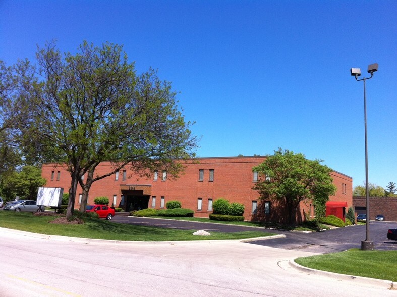 More Photos Of 909 S Route 83, Elmhurst Office For Lease