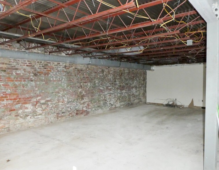 More Photos Of 1 Harris St, Newburyport Medical For Lease