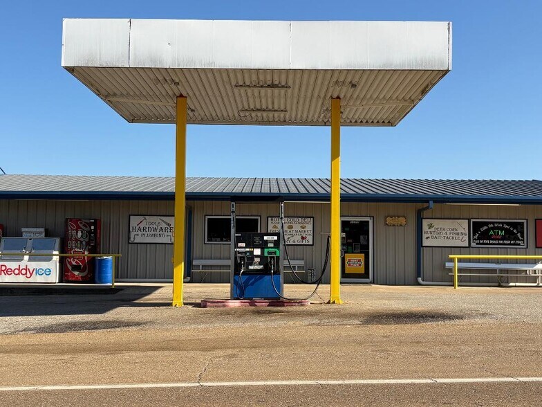 Primary Photo Of 5599 US Highway 371, Rosston General Retail For Sale