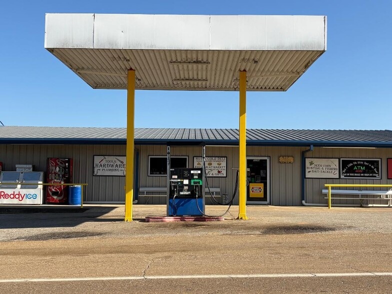 Primary Photo Of 5599 US Highway 371, Rosston General Retail For Sale