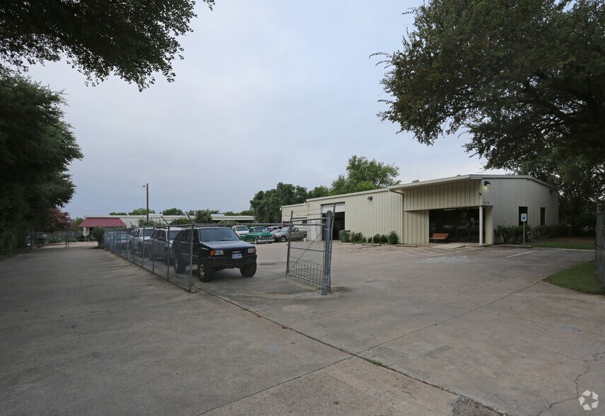 More Photos Of 820 Turner Way, Mansfield Manufacturing For Lease