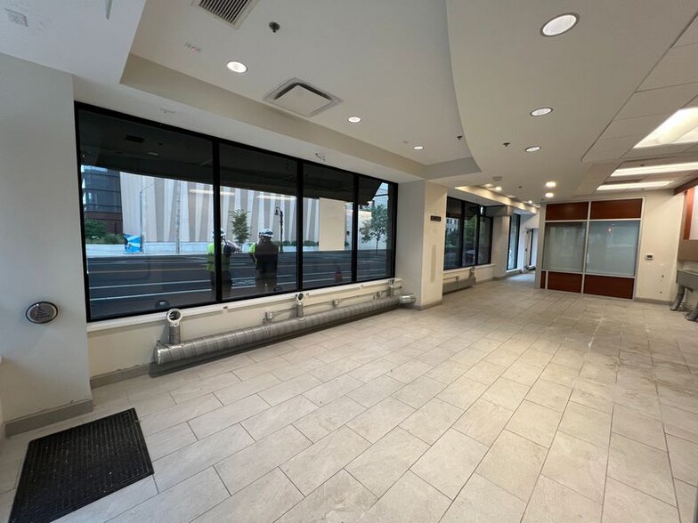 More Photos Of 640 University Ave, Madison Apartments For Lease