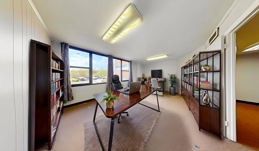 More Photos Of 4600 Duke St, Alexandria Apartments For Sale
