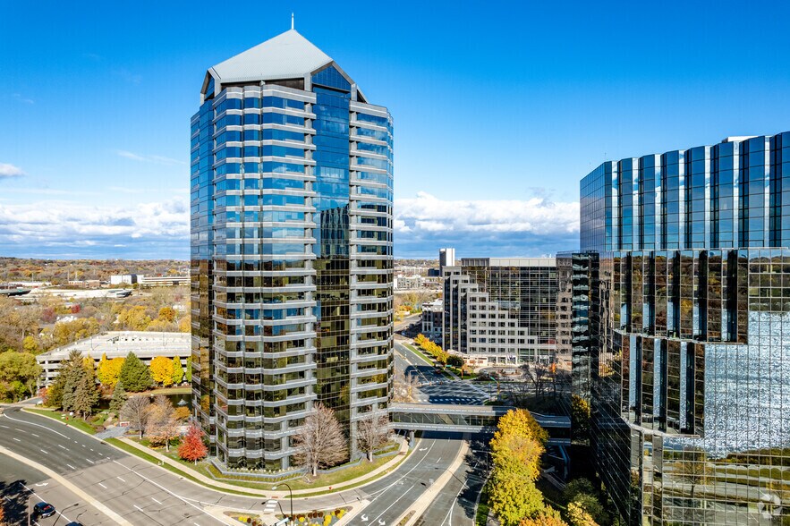 More Photos Of 8500 Normandale Lake Blvd, Bloomington Coworking Space