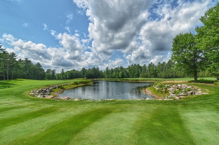 More Photos Of N3332 Pine Mountain Rd, Iron Mountain Hotel For Sale
