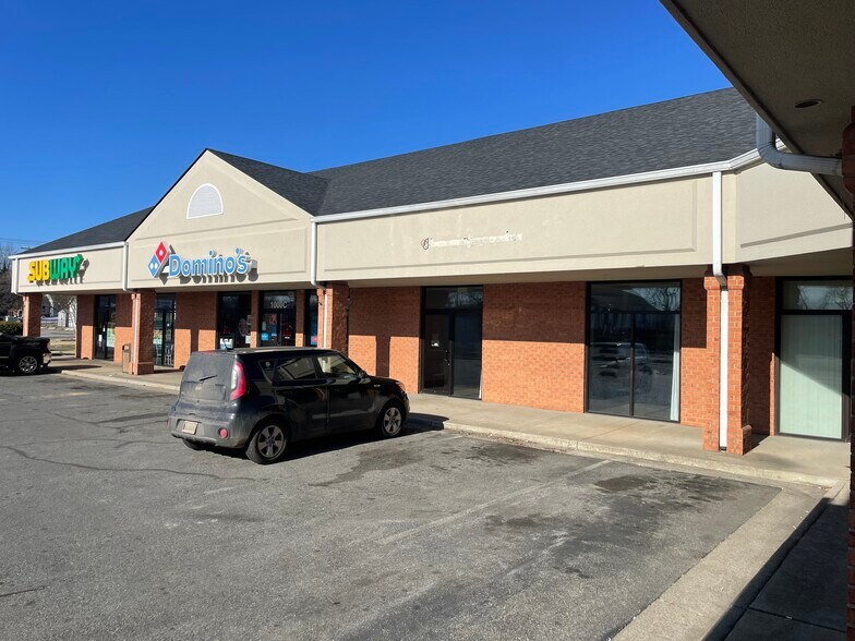 More Photos Of 1000 Main St, Altavista Storefront For Lease