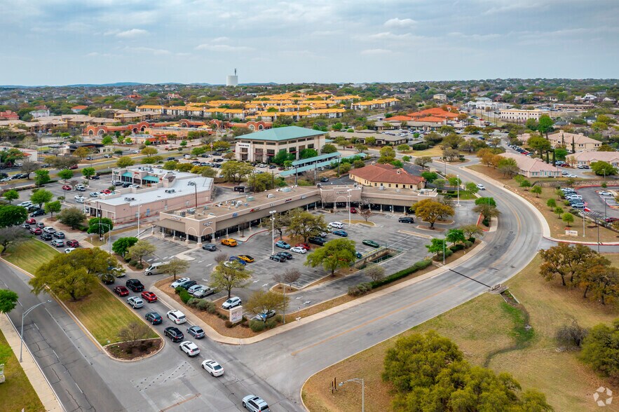 More Photos Of 19202 Stone Oak Pky, San Antonio Storefront Retail Office For Lease