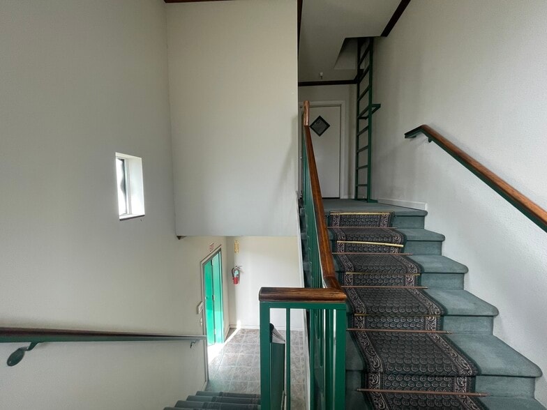 More Photos Of 3715 Santa Rosa Ave, Santa Rosa Warehouse For Lease