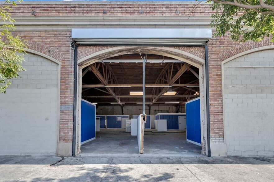 More Photos Of 707 E 7th St, Los Angeles Manufacturing For Lease