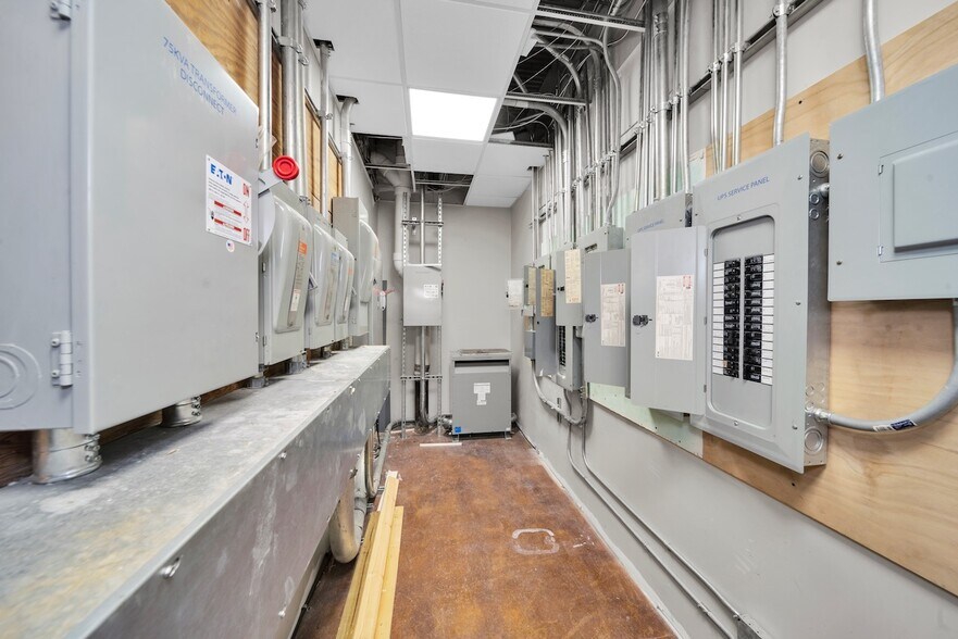 More Photos Of 6061 NE 14th Ave, Fort Lauderdale Medical For Lease