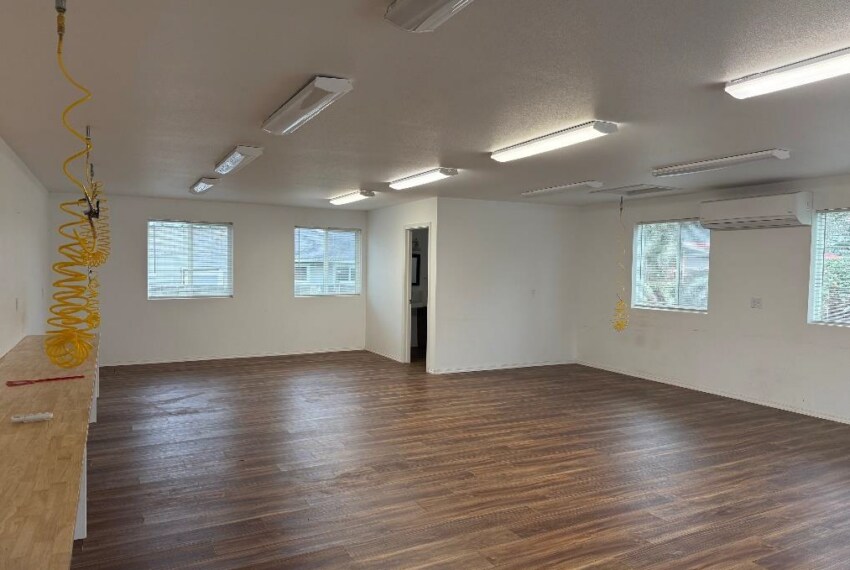 More Photos Of 33789 Highway 99E, Tangent Light Manufacturing For Lease