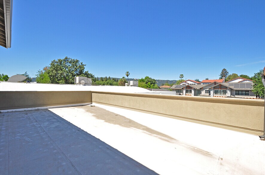 More Photos Of 725 Main St, Pleasanton Restaurant For Sale