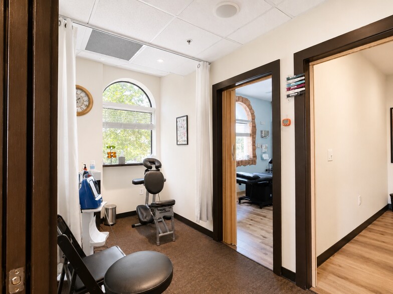 More Photos Of 213 S Dillard St, Winter Garden Medical For Sale