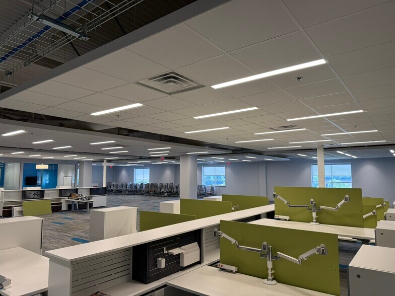 More Photos Of 3253 E Chestnut Expy, Springfield Office For Lease