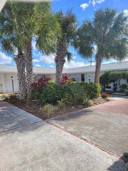 More Photos Of 1601 Rickenbacker Dr, Sun City Center Medical For Lease