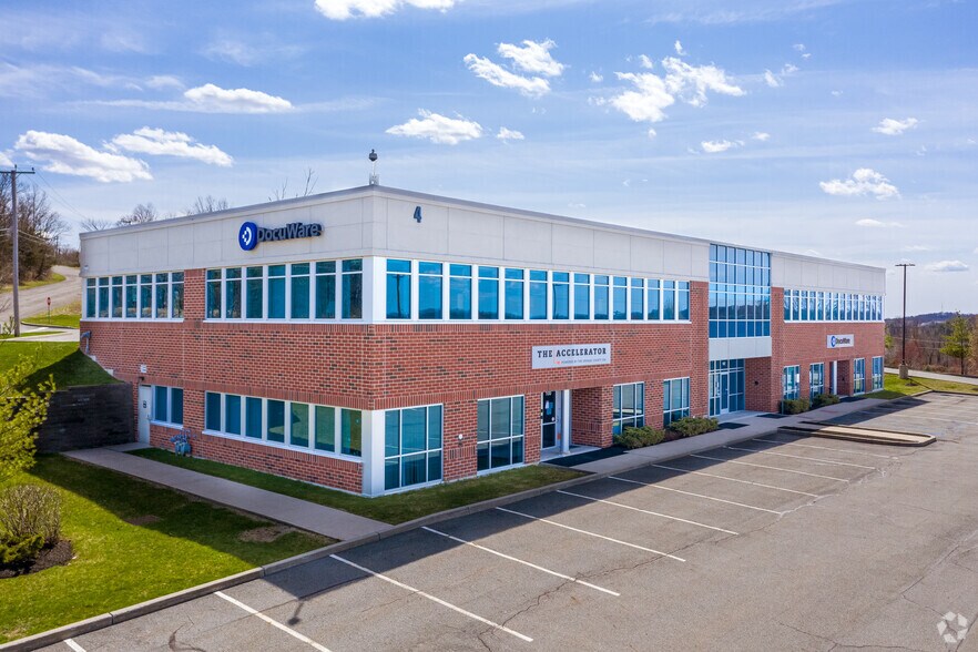 Primary Photo Of 4 Crotty Ln, New Windsor Township Medical For Lease