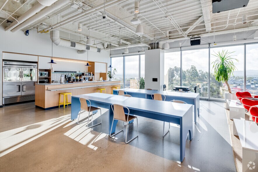 More Photos Of 18565-18575 Jamboree Rd, Irvine Office For Sale