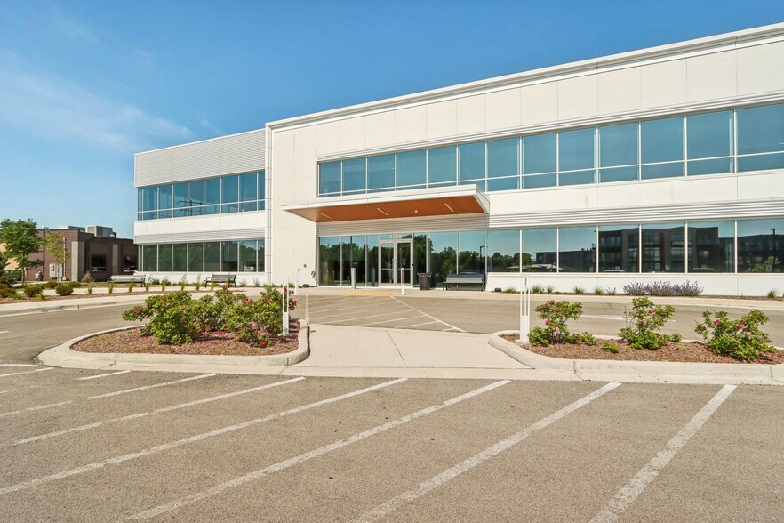 More Photos Of 4300 W Layton Ave, Greenfield Medical For Lease