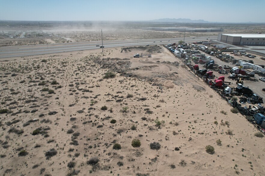 More Photos Of 16263 Gateway Blvd, Socorro Land For Sale