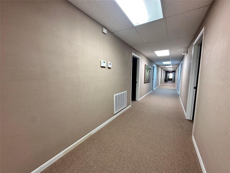 More Photos Of 120 S Charlton St, Woodville Office For Sale