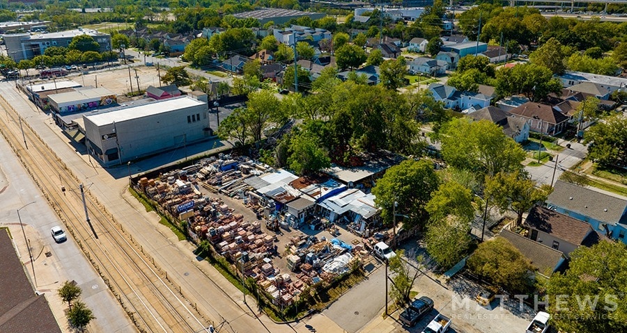 More Photos Of 2009 N Main St, Houston Land For Sale